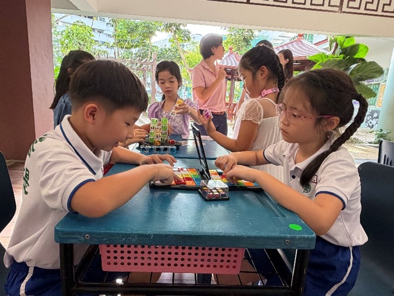 Pupils learning mathematics the fun way - games